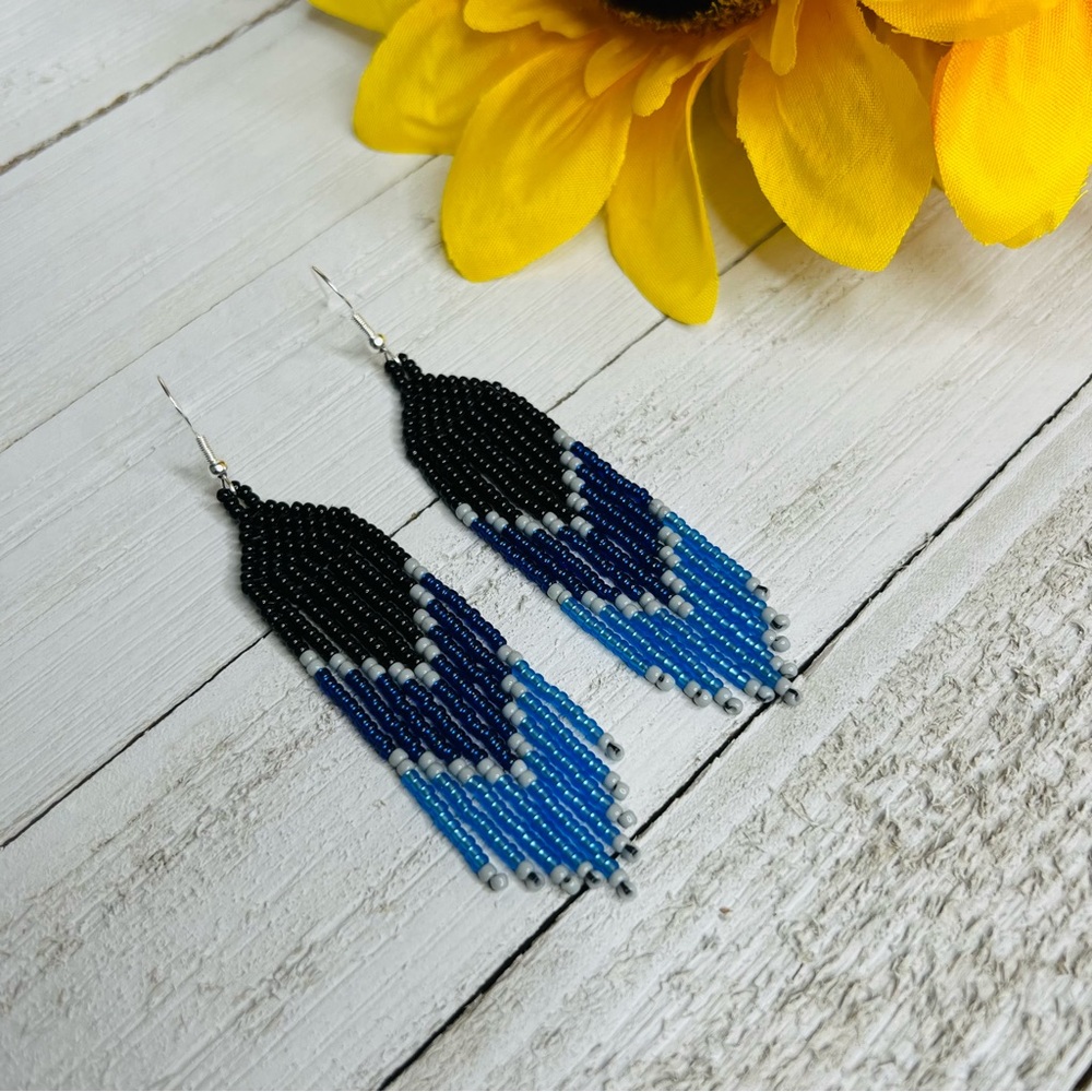 Handmade Sapphire 3.5” Seed Bead Beaded Earrings Tassel Fringe Black Blue Gray